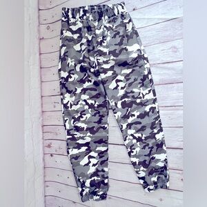 Cute Camo Joggers‎